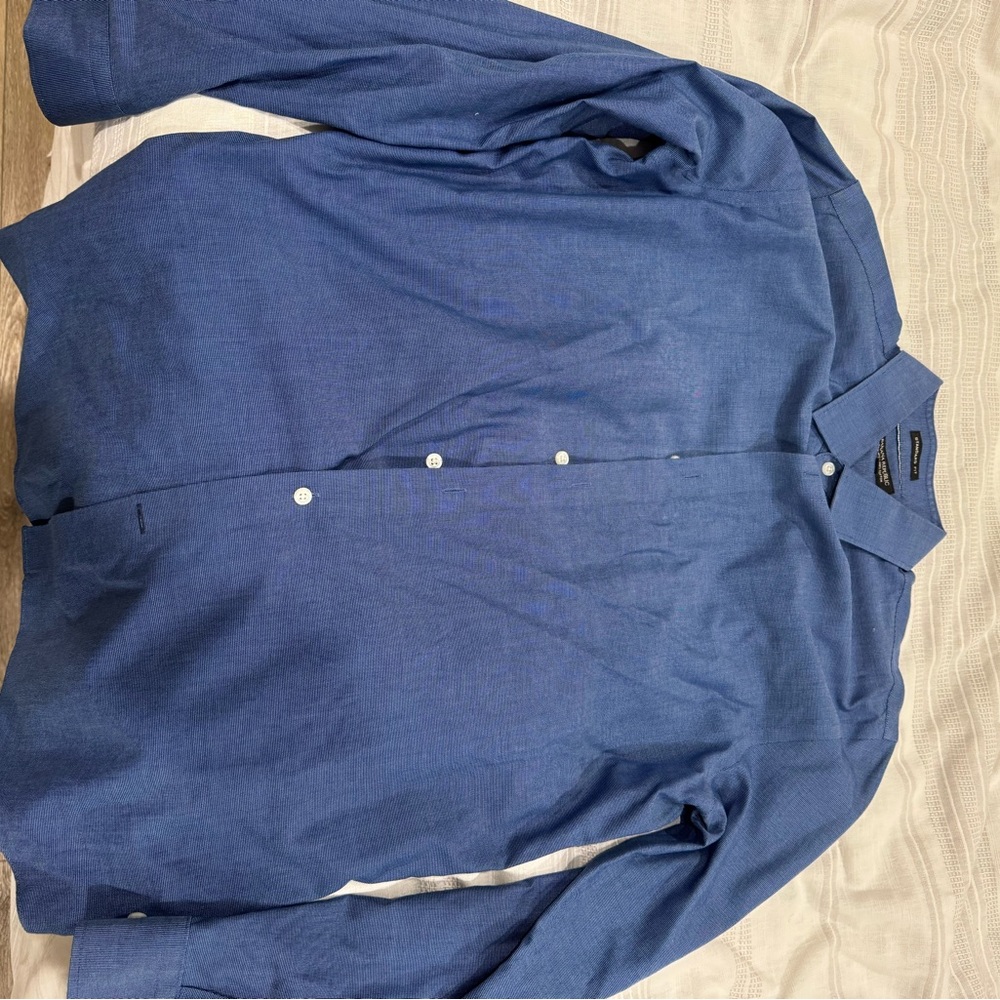 Banana Republic Men's Navy Button-Down Shirt